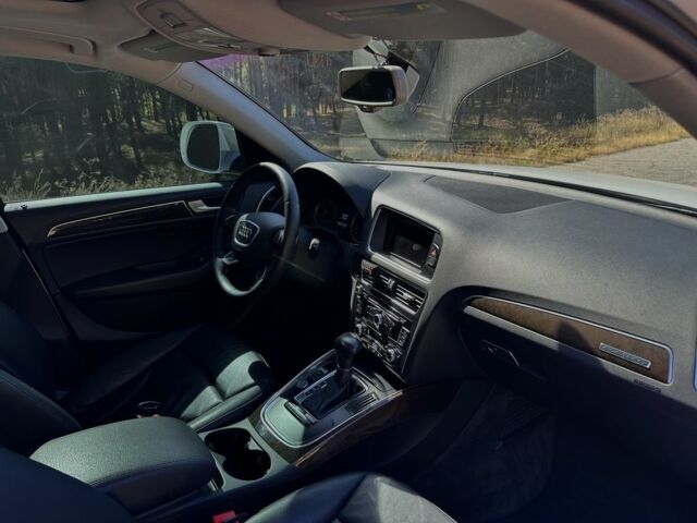 Белый Ауди Ку 5, объемом двигателя 2 л и пробегом 173 тыс. км за 19100 $, фото 20 на Automoto.ua