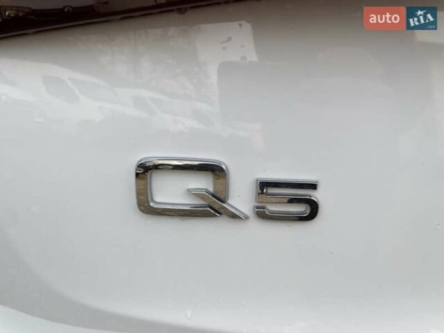 Білий Ауді Ку 5, об'ємом двигуна 1.98 л та пробігом 271 тис. км за 14550 $, фото 29 на Automoto.ua