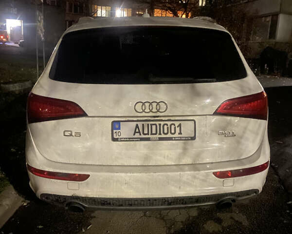 Белый Ауди Ку 5, объемом двигателя 3 л и пробегом 75 тыс. км за 13500 $, фото 3 на Automoto.ua