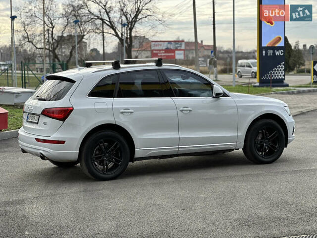 Білий Ауді Ку 5, об'ємом двигуна 2 л та пробігом 237 тис. км за 14250 $, фото 6 на Automoto.ua