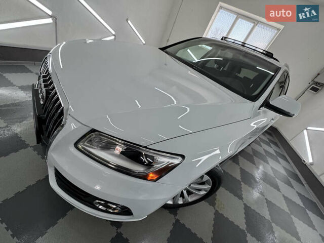 Белый Ауди Ку 5, объемом двигателя 2 л и пробегом 192 тыс. км за 14999 $, фото 112 на Automoto.ua