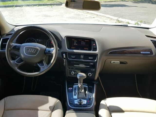 Белый Ауди Ку 5, объемом двигателя 2 л и пробегом 267 тыс. км за 13200 $, фото 3 на Automoto.ua