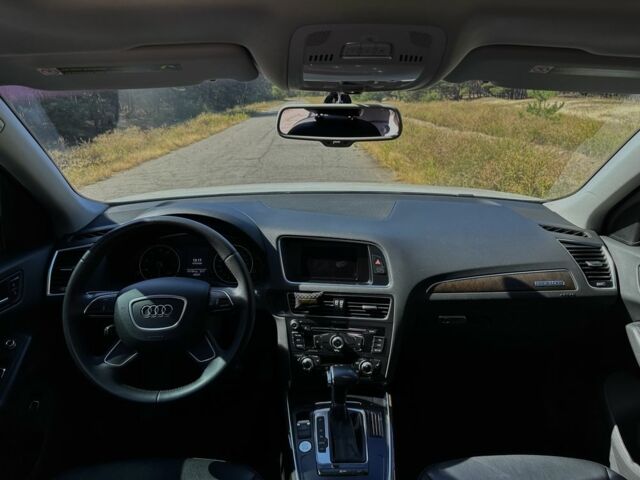 Белый Ауди Ку 5, объемом двигателя 2 л и пробегом 173 тыс. км за 19100 $, фото 18 на Automoto.ua