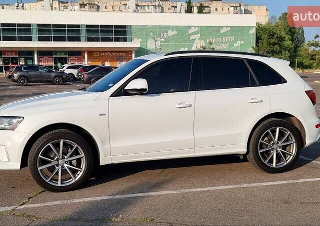 Білий Ауді Ку 5, об'ємом двигуна 2.97 л та пробігом 224 тис. км за 22999 $, фото 5 на Automoto.ua