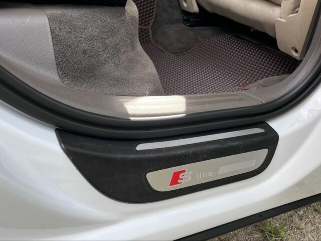 Білий Ауді Ку 5, об'ємом двигуна 3 л та пробігом 232 тис. км за 14300 $, фото 17 на Automoto.ua