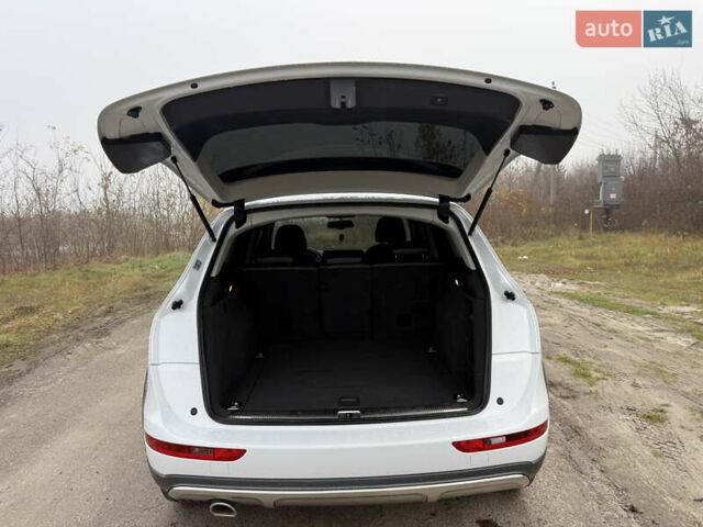 Білий Ауді Ку 5, об'ємом двигуна 1.97 л та пробігом 254 тис. км за 18600 $, фото 10 на Automoto.ua