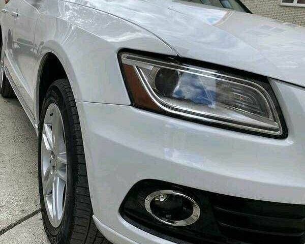 Белый Ауди Ку 5, объемом двигателя 2 л и пробегом 289 тыс. км за 10000 $, фото 1 на Automoto.ua