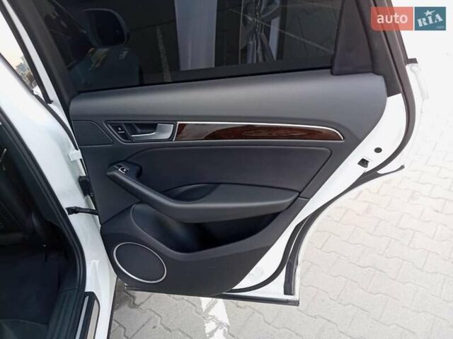 Білий Ауді Ку 5, об'ємом двигуна 2 л та пробігом 190 тис. км за 14800 $, фото 18 на Automoto.ua