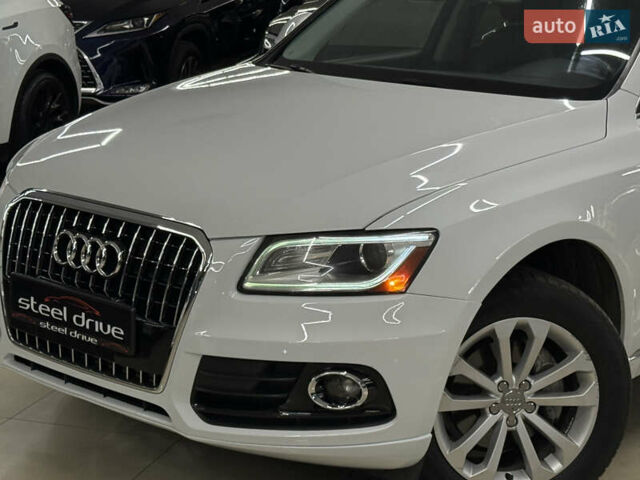 Белый Ауди Ку 5, объемом двигателя 2 л и пробегом 196 тыс. км за 15999 $, фото 1 на Automoto.ua