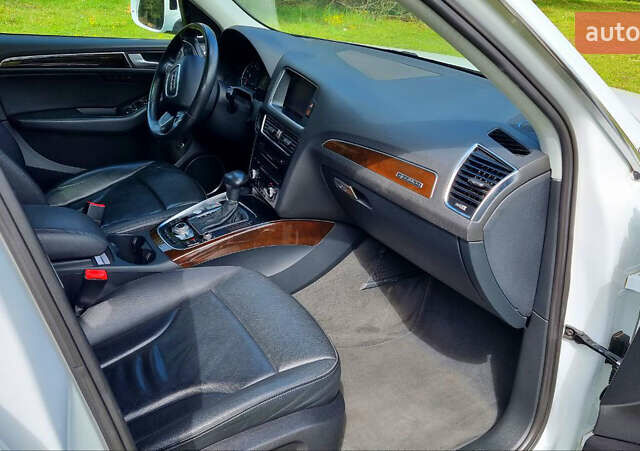 Білий Ауді Ку 5, об'ємом двигуна 2 л та пробігом 170 тис. км за 18500 $, фото 3 на Automoto.ua