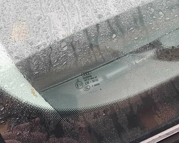 Белый Ауди Ку 5, объемом двигателя 1.98 л и пробегом 175 тыс. км за 8900 $, фото 7 на Automoto.ua