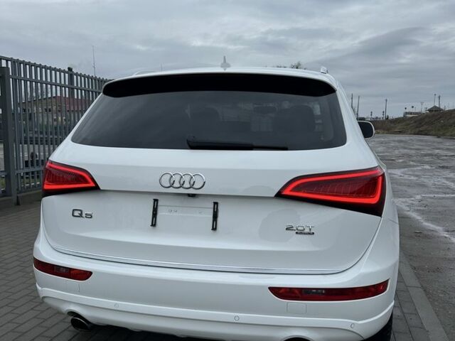 Белый Ауди Ку 5, объемом двигателя 2 л и пробегом 219 тыс. км за 13900 $, фото 5 на Automoto.ua