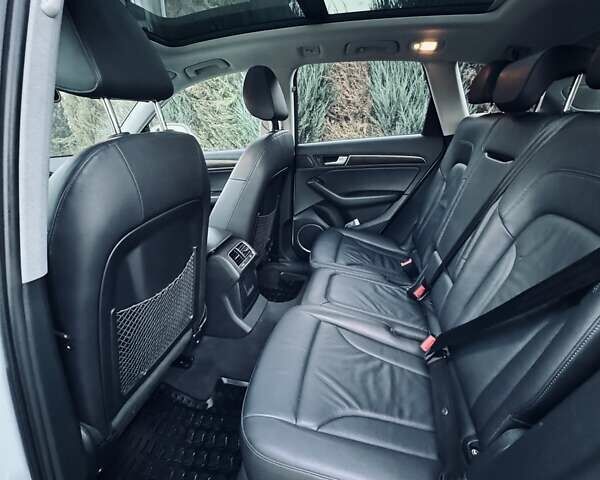 Білий Ауді Ку 5, об'ємом двигуна 1.98 л та пробігом 157 тис. км за 17000 $, фото 13 на Automoto.ua