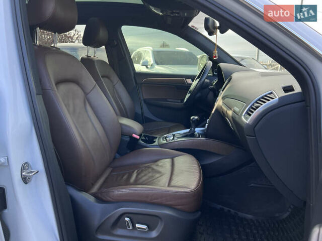 Білий Ауді Ку 5, об'ємом двигуна 1.98 л та пробігом 159 тис. км за 14490 $, фото 29 на Automoto.ua