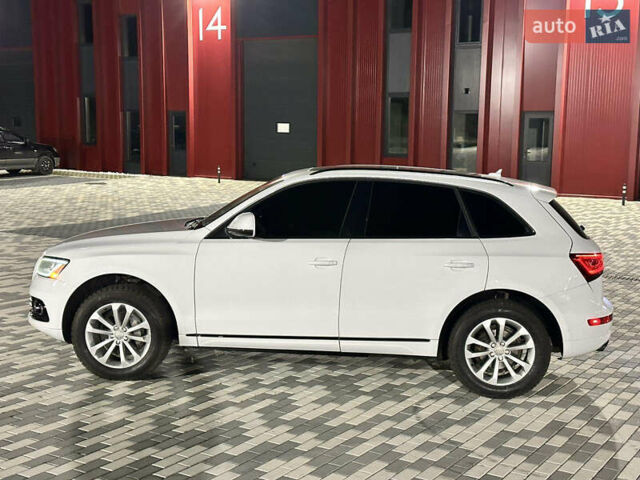 Белый Ауди Ку 5, объемом двигателя 2 л и пробегом 248 тыс. км за 15000 $, фото 17 на Automoto.ua