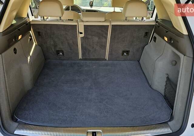 Белый Ауди Ку 5, объемом двигателя 1.98 л и пробегом 150 тыс. км за 16000 $, фото 22 на Automoto.ua