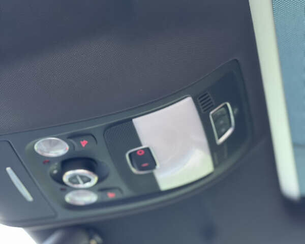 Белый Ауди Ку 5, объемом двигателя 1.98 л и пробегом 151 тыс. км за 19850 $, фото 27 на Automoto.ua