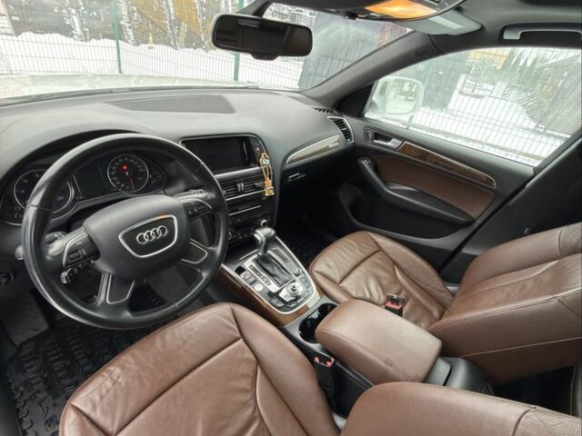 Белый Ауди Ку 5, объемом двигателя 2 л и пробегом 150 тыс. км за 17000 $, фото 4 на Automoto.ua