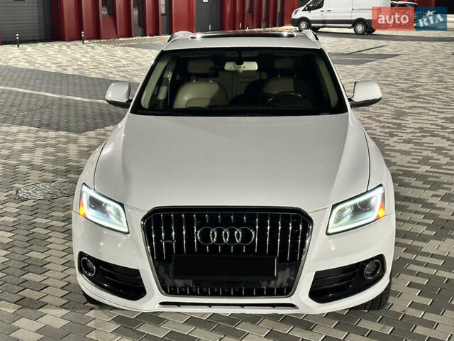 Білий Ауді Ку 5, об'ємом двигуна 2 л та пробігом 250 тис. км за 14000 $, фото 3 на Automoto.ua