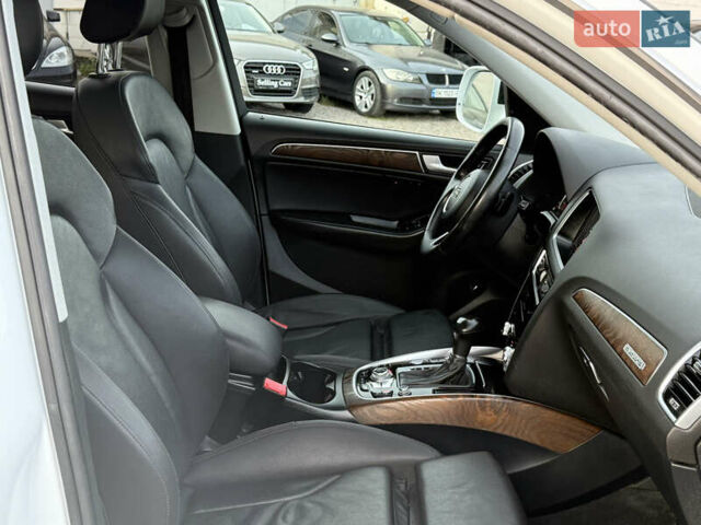 Белый Ауди Ку 5, объемом двигателя 2 л и пробегом 261 тыс. км за 14999 $, фото 22 на Automoto.ua