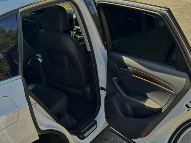 Белый Ауди Ку 5, объемом двигателя 2 л и пробегом 173 тыс. км за 19100 $, фото 16 на Automoto.ua