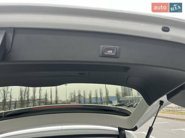 Белый Ауди Ку 5, объемом двигателя 1.98 л и пробегом 109 тыс. км за 15999 $, фото 11 на Automoto.ua