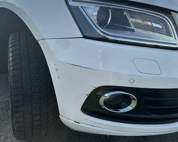 Білий Ауді Ку 5, об'ємом двигуна 1.98 л та пробігом 230 тис. км за 14500 $, фото 5 на Automoto.ua