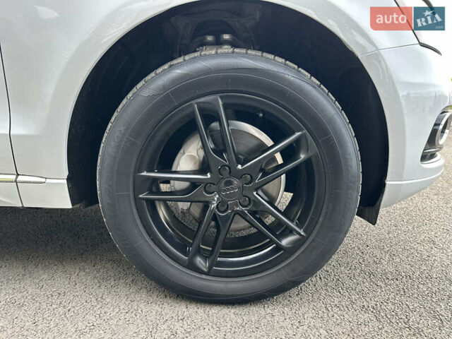 Білий Ауді Ку 5, об'ємом двигуна 2 л та пробігом 237 тис. км за 14250 $, фото 10 на Automoto.ua