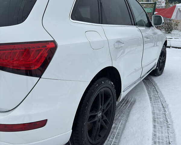 Белый Ауди Ку 5, объемом двигателя 2 л и пробегом 150 тыс. км за 17000 $, фото 12 на Automoto.ua