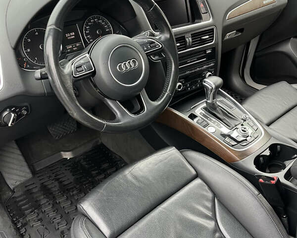 Белый Ауди Ку 5, объемом двигателя 2.97 л и пробегом 223 тыс. км за 16500 $, фото 10 на Automoto.ua