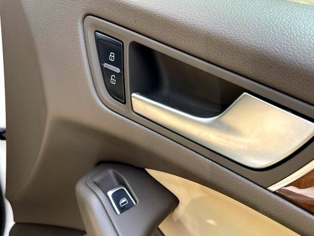 Белый Ауди Ку 5, объемом двигателя 2 л и пробегом 0 тыс. км за 16100 $, фото 3 на Automoto.ua