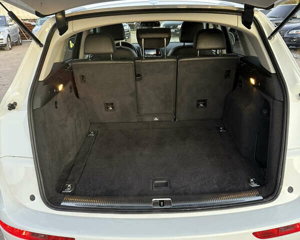 Білий Ауді Ку 5, об'ємом двигуна 2 л та пробігом 261 тис. км за 14499 $, фото 42 на Automoto.ua