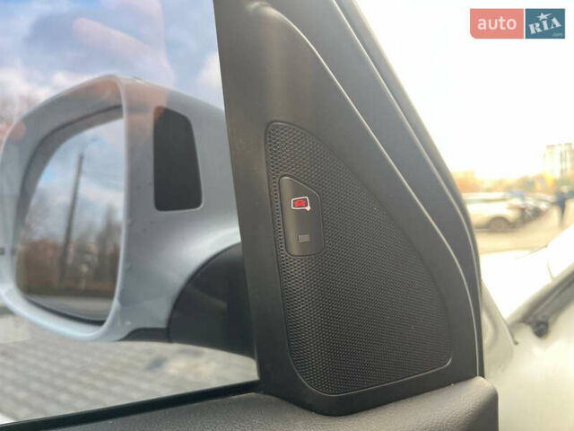 Белый Ауди Ку 5, объемом двигателя 3 л и пробегом 209 тыс. км за 21000 $, фото 45 на Automoto.ua