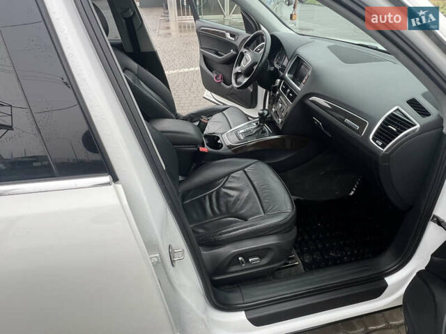 Білий Ауді Ку 5, об'ємом двигуна 2 л та пробігом 185 тис. км за 12200 $, фото 13 на Automoto.ua