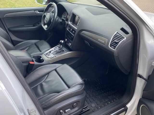 Білий Ауді Ку 5, об'ємом двигуна 3 л та пробігом 82 тис. км за 11700 $, фото 8 на Automoto.ua