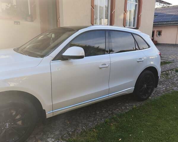 Білий Ауді Ку 5, об'ємом двигуна 1.98 л та пробігом 239 тис. км за 13700 $, фото 5 на Automoto.ua