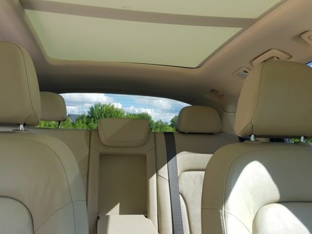 Белый Ауди Ку 5, объемом двигателя 2 л и пробегом 267 тыс. км за 13200 $, фото 11 на Automoto.ua