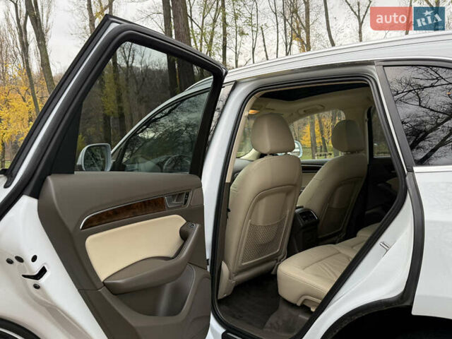 Білий Ауді Ку 5, об'ємом двигуна 3 л та пробігом 181 тис. км за 18999 $, фото 45 на Automoto.ua