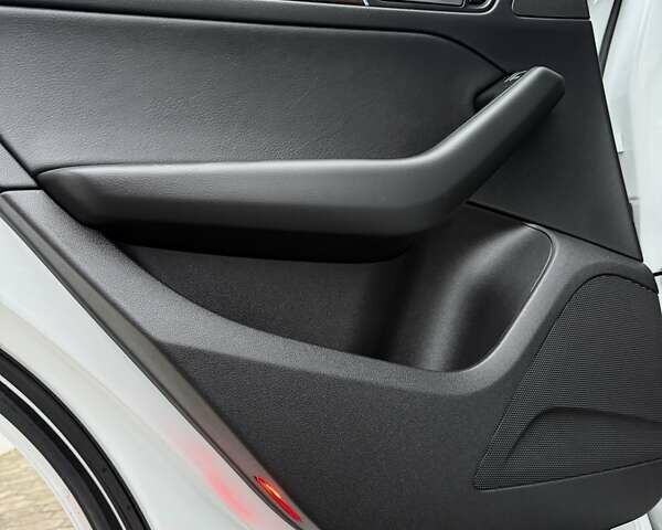 Білий Ауді Ку 5, об'ємом двигуна 1.98 л та пробігом 197 тис. км за 14999 $, фото 74 на Automoto.ua