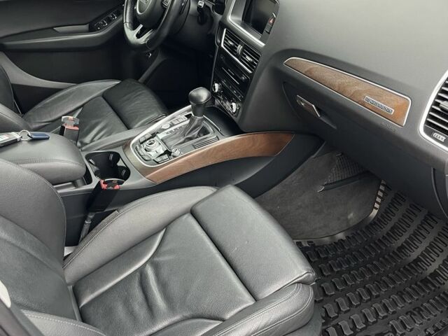 Белый Ауди Ку 5, объемом двигателя 3 л и пробегом 220 тыс. км за 17800 $, фото 7 на Automoto.ua