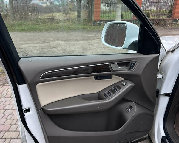 Белый Ауди Ку 5, объемом двигателя 1.98 л и пробегом 196 тыс. км за 8999 $, фото 21 на Automoto.ua