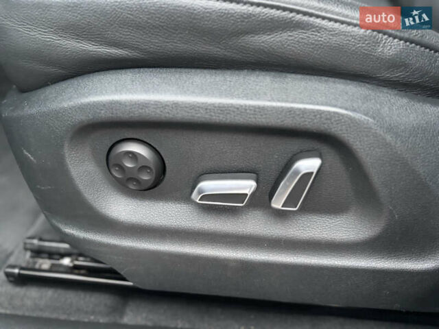 Белый Ауди Ку 5, объемом двигателя 2.97 л и пробегом 120 тыс. км за 23000 $, фото 25 на Automoto.ua