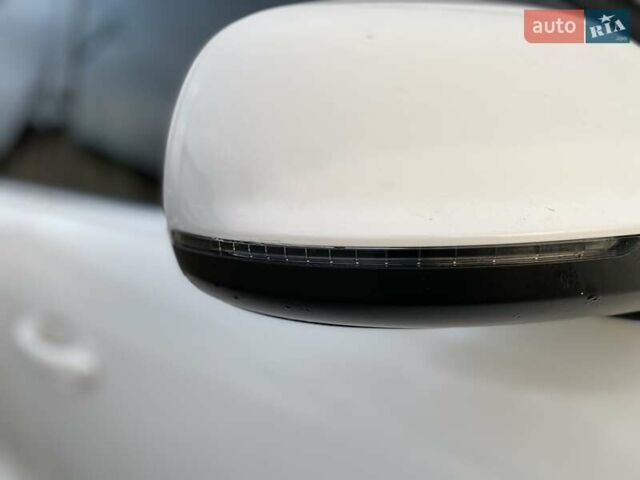 Білий Ауді Ку 5, об'ємом двигуна 1.98 л та пробігом 271 тис. км за 14550 $, фото 21 на Automoto.ua