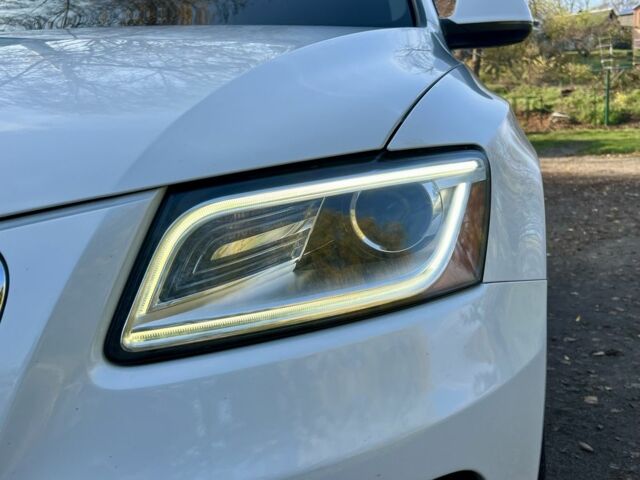 Белый Ауди Ку 5, объемом двигателя 2 л и пробегом 197 тыс. км за 12900 $, фото 7 на Automoto.ua