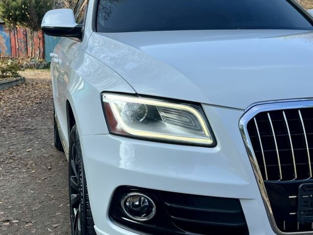 Белый Ауди Ку 5, объемом двигателя 2 л и пробегом 197 тыс. км за 12900 $, фото 6 на Automoto.ua