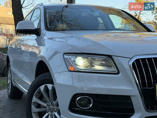 Білий Ауді Ку 5, об'ємом двигуна 2 л та пробігом 196 тис. км за 16300 $, фото 9 на Automoto.ua