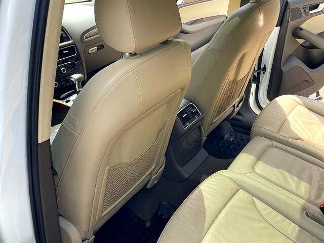 Білий Ауді Ку 5, об'ємом двигуна 2 л та пробігом 0 тис. км за 16100 $, фото 8 на Automoto.ua