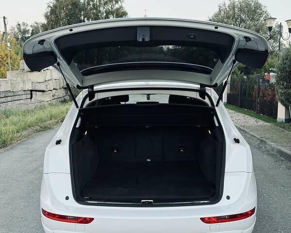 Білий Ауді Ку 5, об'ємом двигуна 1.98 л та пробігом 157 тис. км за 17000 $, фото 29 на Automoto.ua