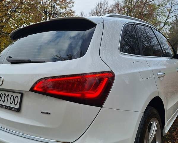 Белый Ауди Ку 5, объемом двигателя 1.97 л и пробегом 160 тыс. км за 24499 $, фото 14 на Automoto.ua