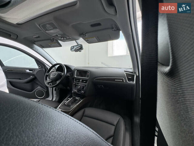 Белый Ауди Ку 5, объемом двигателя 2 л и пробегом 192 тыс. км за 14999 $, фото 58 на Automoto.ua